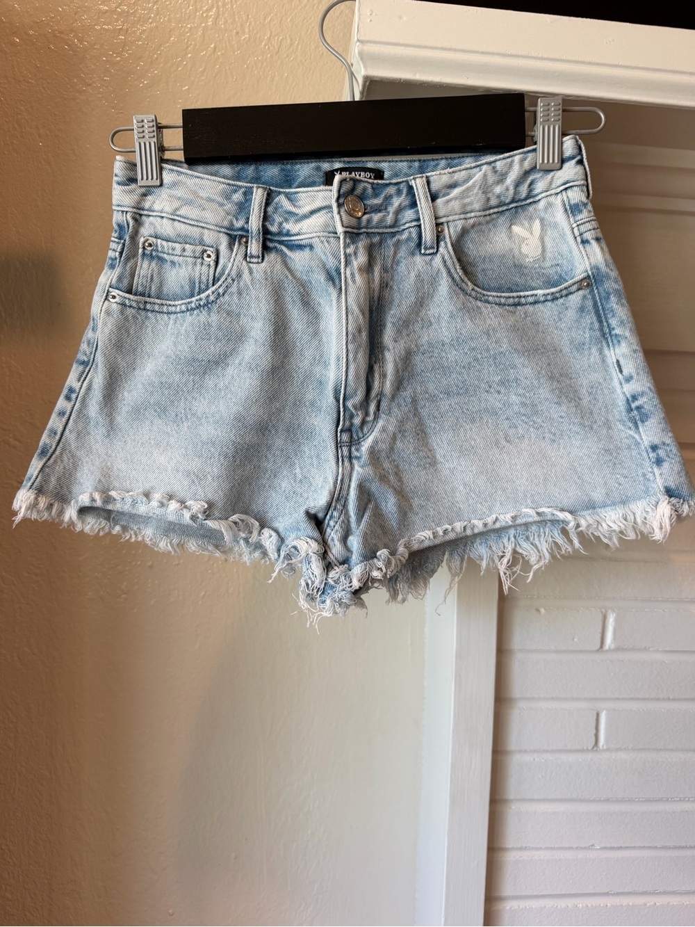 PLAYBOY Light Wash Frayed Hem Denim Shorts Size 26 Patchwork High Waisted Cotton